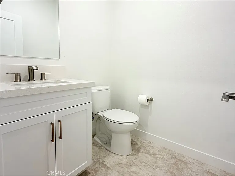 26756 Bermudez St — Photo 16