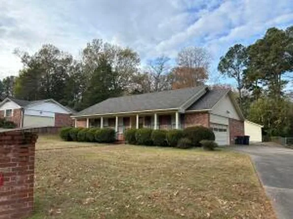 2717 Bradley Ln, Russellville, AR 72801