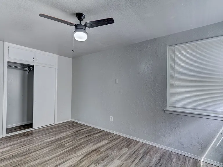 1904 Cherry Ln — Photo 11