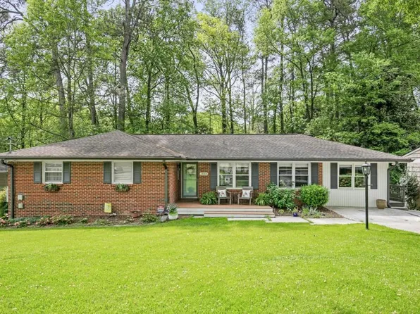 2844 Cravenridge Dr NE, Atlanta, GA 30319