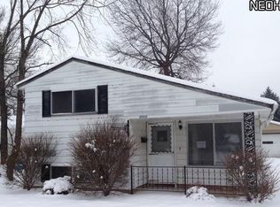 37774 Green Dr, Eastlake, OH 44095