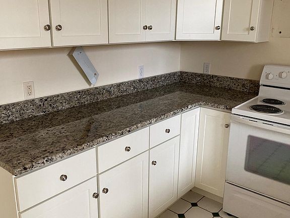 4th image of 8 Lincoln St APT 212