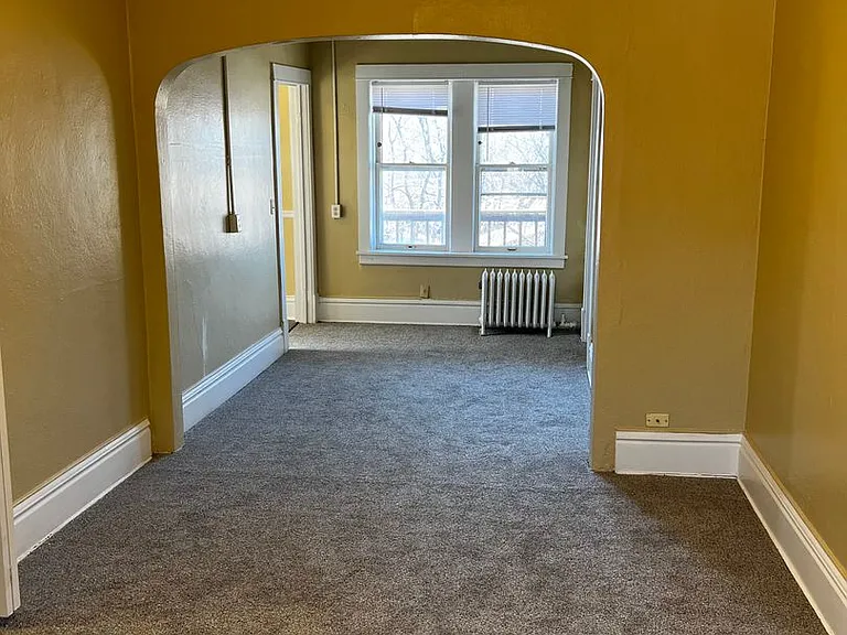 467 Herschel St. — Photo 5