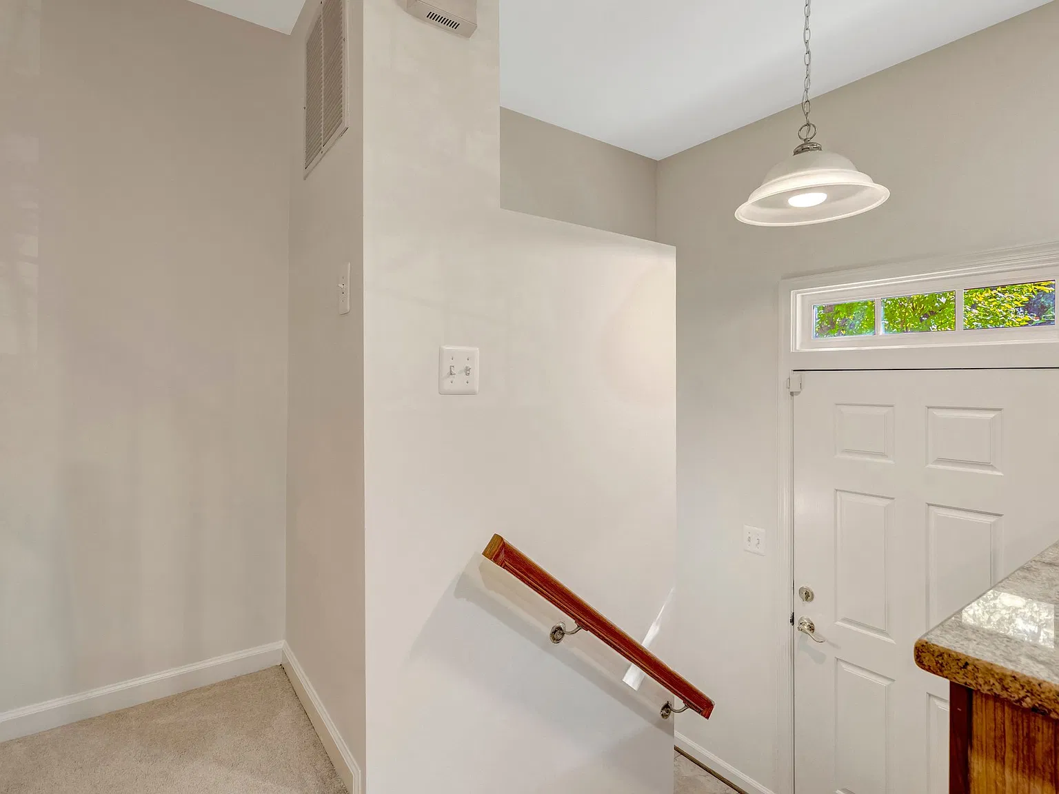 2 bed, 1500 sqft, $2,600 — Photo 2