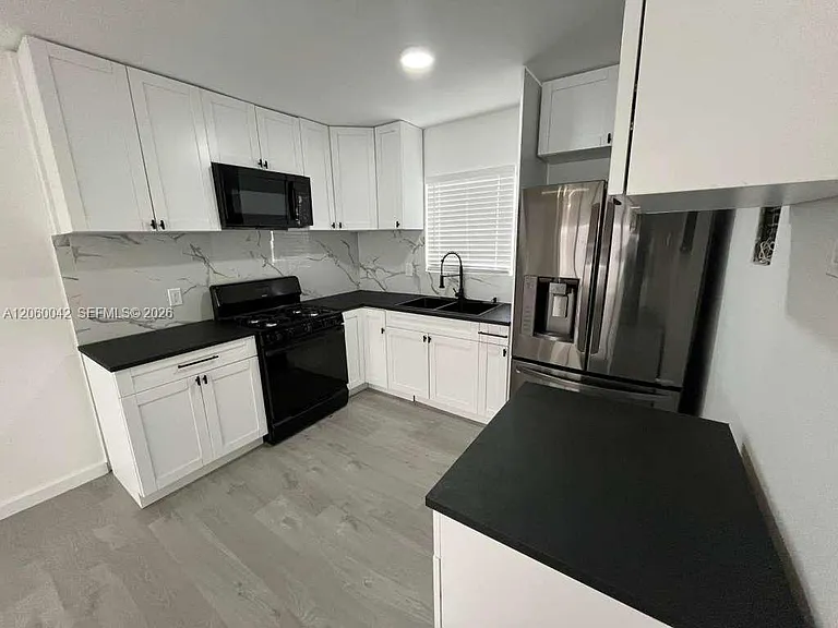 316 Surfside Blvd #1 — Photo 5