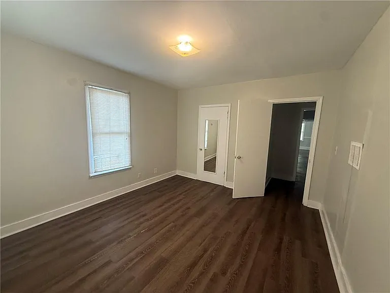 423 Devon St — Photo 13