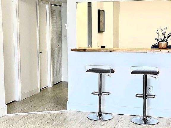 3rd image of 2801 NE 183rd St APT 1611