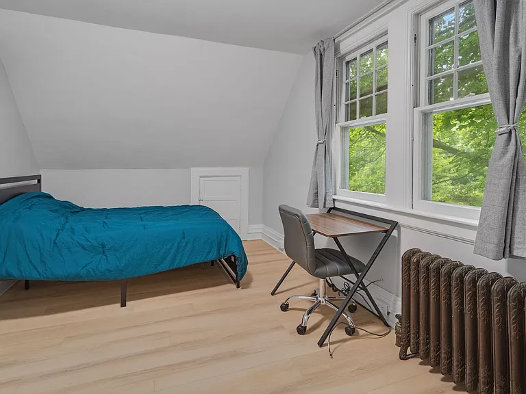 200 Highland Ave — Photo 103