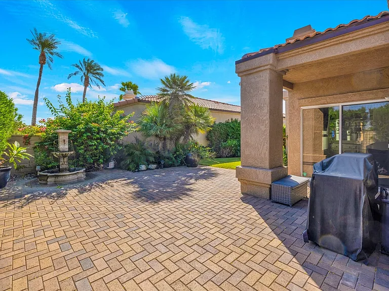 48137 Vista Cielo — Photo 31