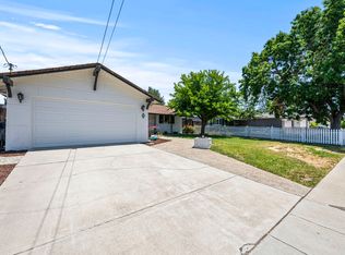 864 Camelia Dr, Livermore, CA 94550