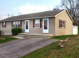 20 Locust St, Spring Grove, PA 17362