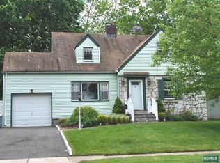 395 Bergen Blvd, Oradell, NJ 07649