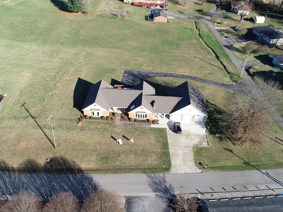 246 N 11th St, Williamsburg, KY 40769 MLS 22025400 Zillow