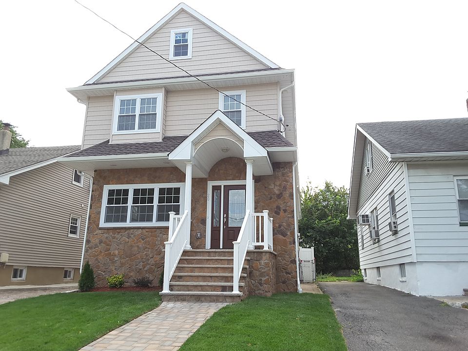 1st image of 20 Evergreen Ave