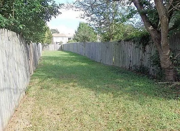1048 Commonwealth Pl — Photo 33