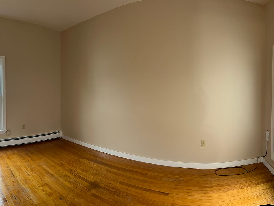 Large bedroom / livingroom