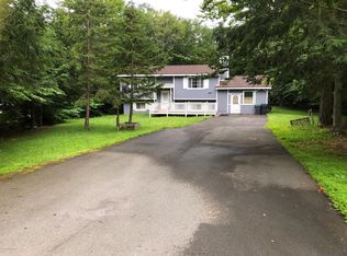 3411 Stag Ln, Tobyhanna, PA 18466