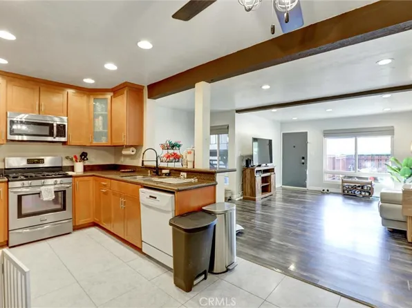 3723 Country Club Dr Unit 9, Long Beach, CA 90807