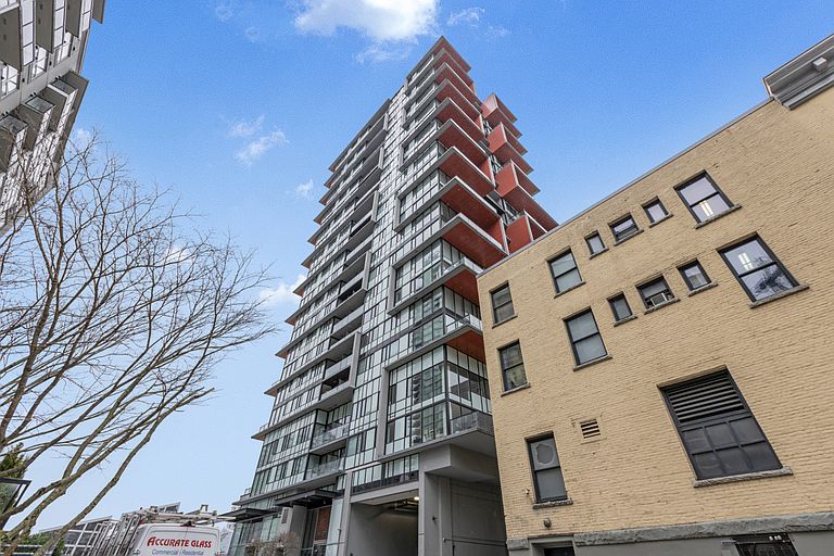 1st image of 1325 Rolston St #1303