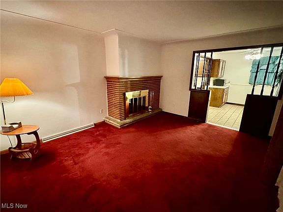 3rd image of 121 Westminster Ave
