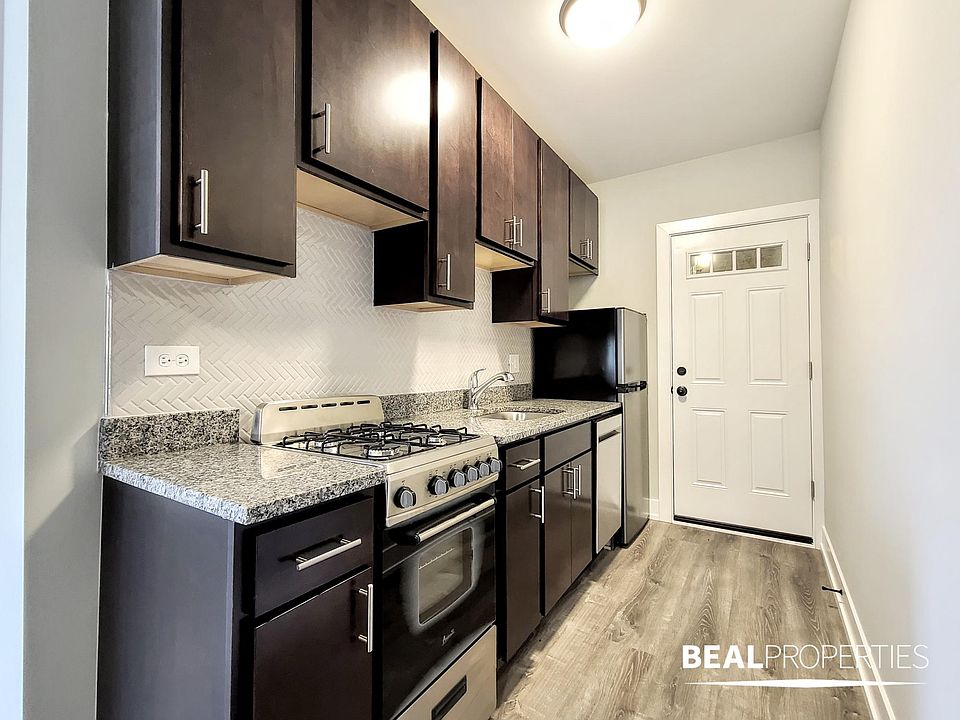 1st image of 701 W Brompton Ave #4ca2981d6