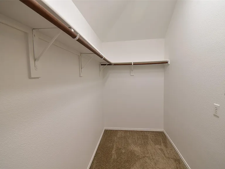 3005 Thicket Dr — Photo 15