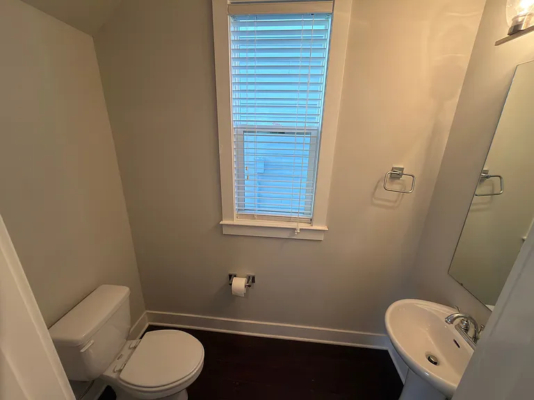792 Cottage Park Dr — Photo 5
