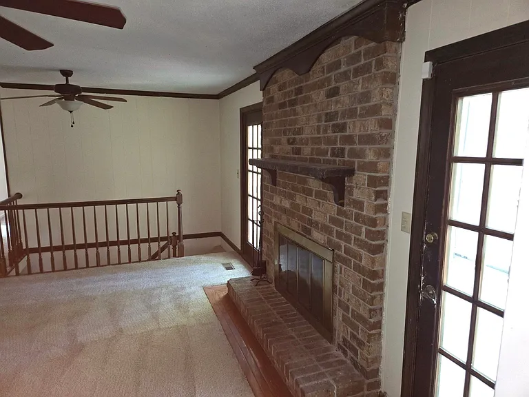 2035 Rock Bluff Rd — Photo 7