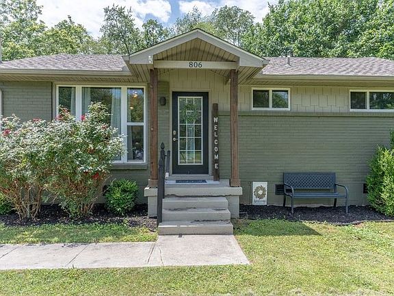 2nd image of 806 Olympia Pl