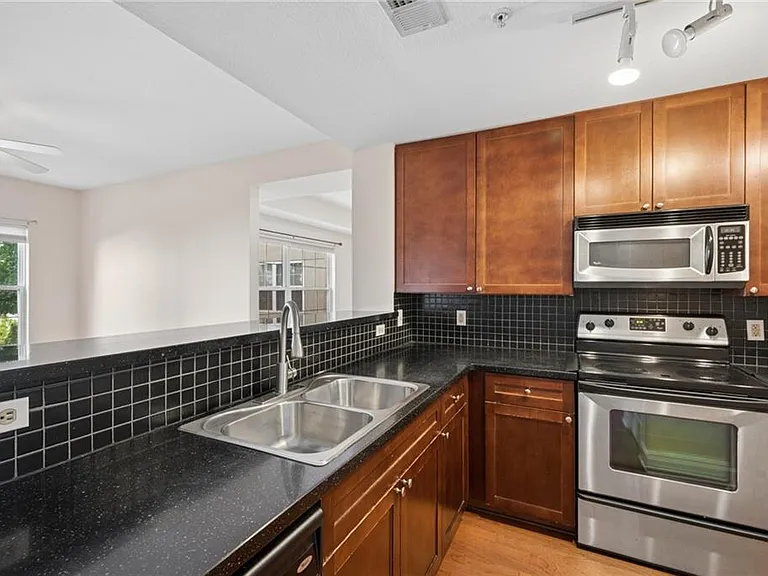 230 E Ponce De Leon Ave #221 — Photo 6