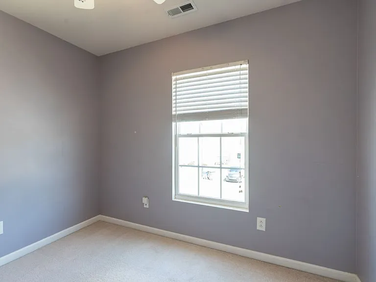 5146 Twelvepole Dr — Photo 16