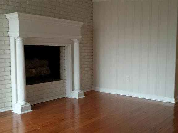 5th image of 1256 Meadow Ln