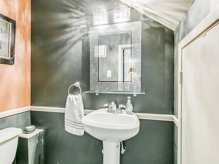 5030 Lahoma St — Photo 11