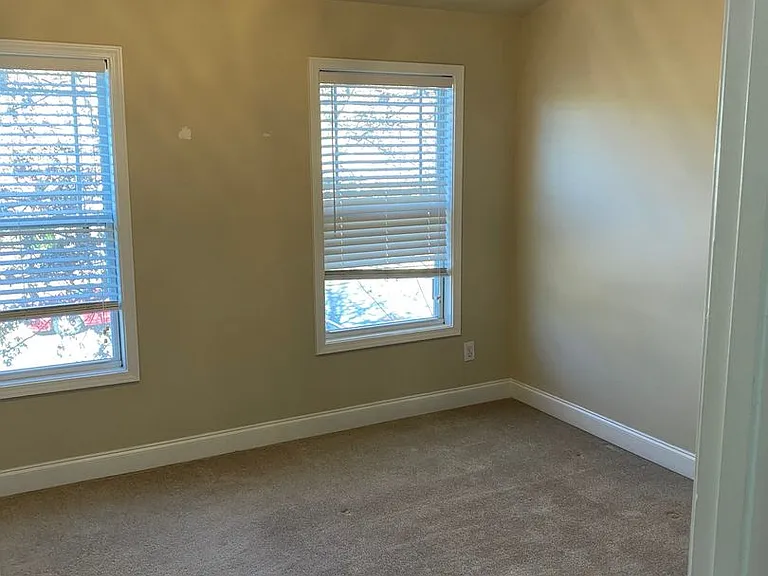 145 Foreman Dr — Photo 7