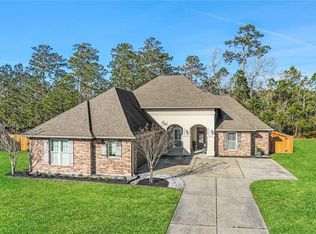 153 Laurel Oaks Rd, Madisonville, LA 70447