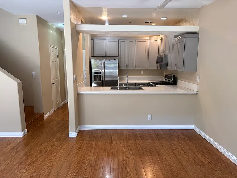 7414 Western Bay Dr — Photo 5