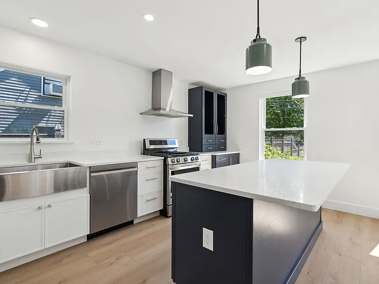 304.5 Maine St #2 — Photo 9