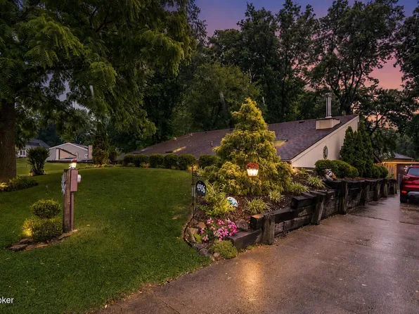 4906 Roman Dr, Louisville, KY 40291