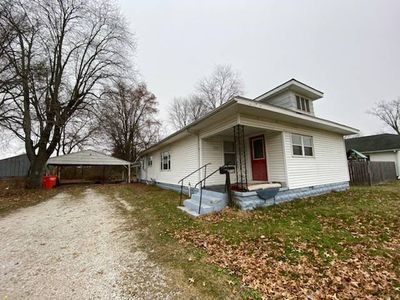 920 E State St, Bridgeport, IL, 62417