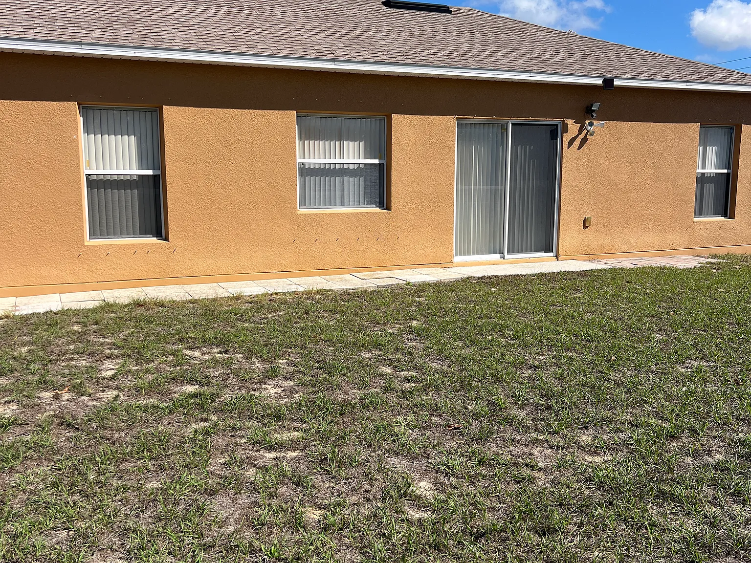 3 bed, 1242 sqft, $1,800 — Photo 3