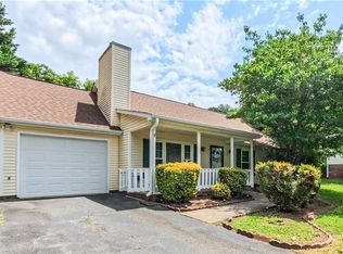 2225 Fosterdale West Ln, Kernersville, NC 27284