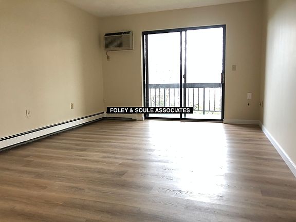 4th image of 56 Farwell St #25