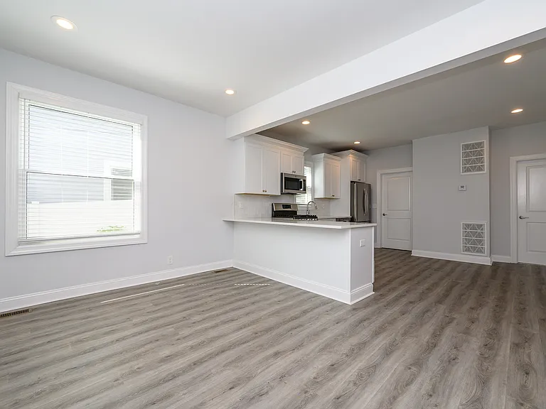 32 Woodland Ave #1 — Photo 5