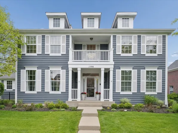 1598 Annapolis Dr, Glenview, IL 60026