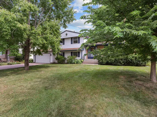 413 Rice Creek Blvd NE, Fridley, MN 55432