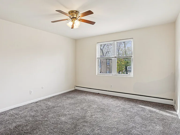 Ridley Station Apartments — Photo 7