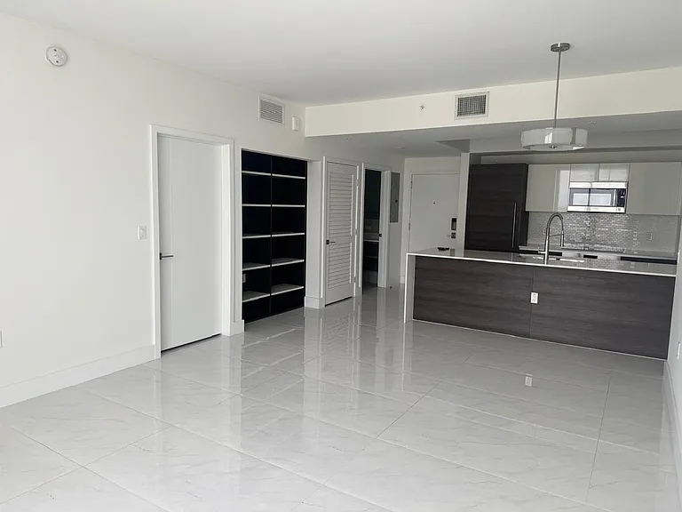 301 Altara Ave #827 — Photo 18