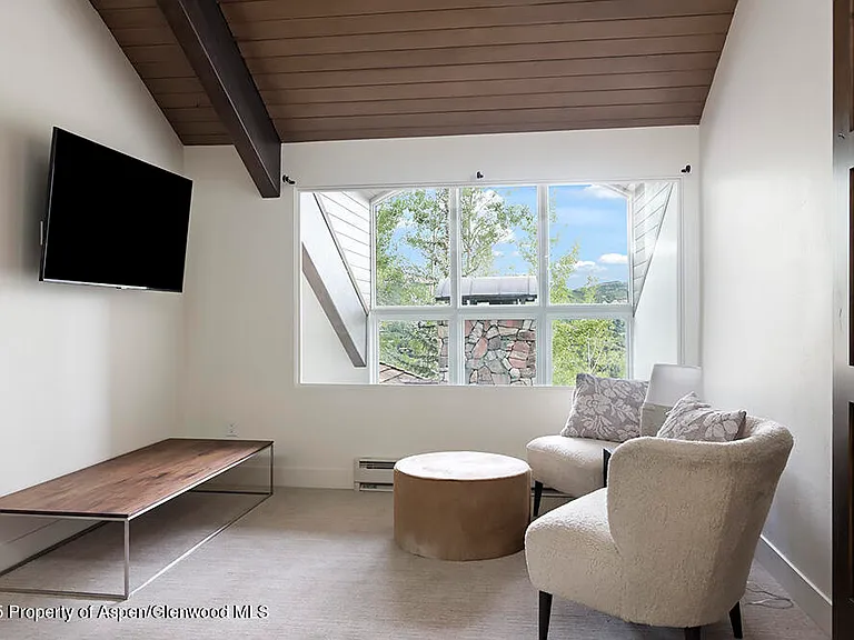 333 Faraway Rd — Photo 15
