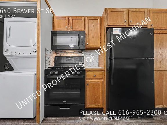 4th image of 8640 Beaver St SE