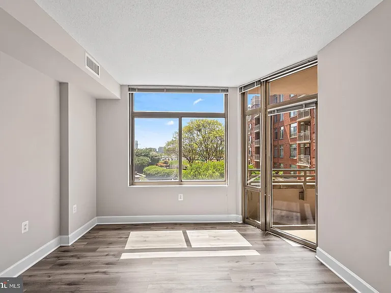 3600 Glebe Rd #330W — Photo 16